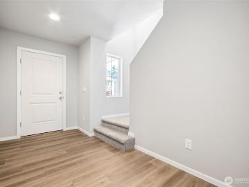 18518 SE 271st Place