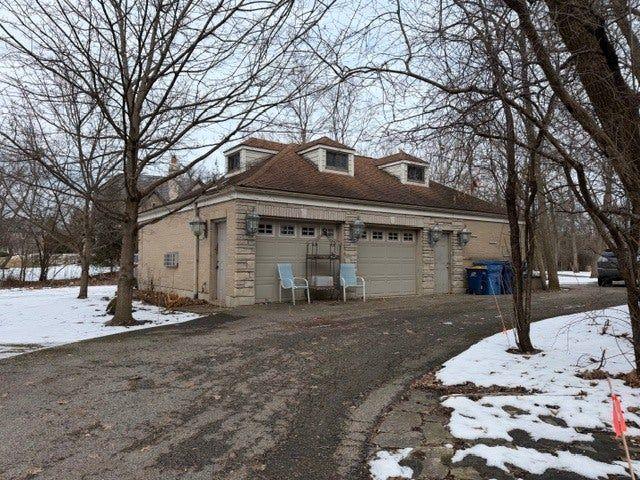 1851 Cooper Ln, Highland Park, IL