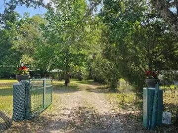 18520 Wildlife Trail #N/A, Other City In The State Of Florid.