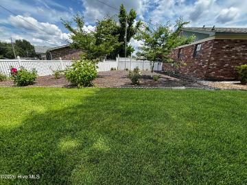 1852 Formosa Drive
