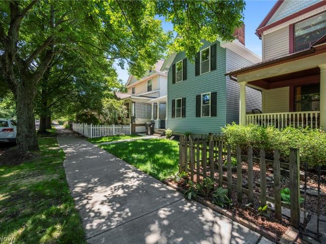 1852 W 47th Street