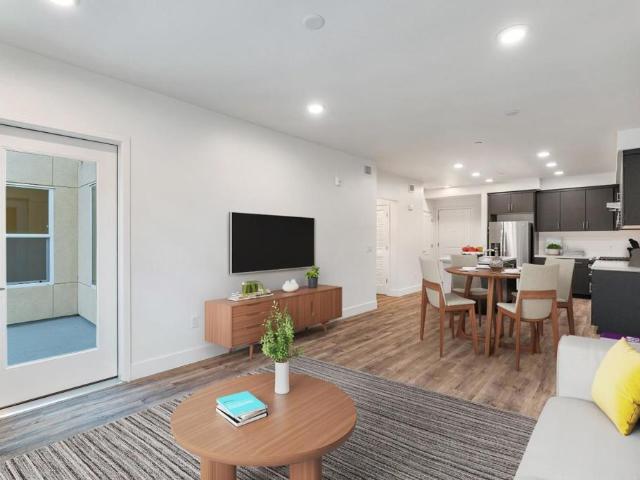 1853 Almaden Road 527