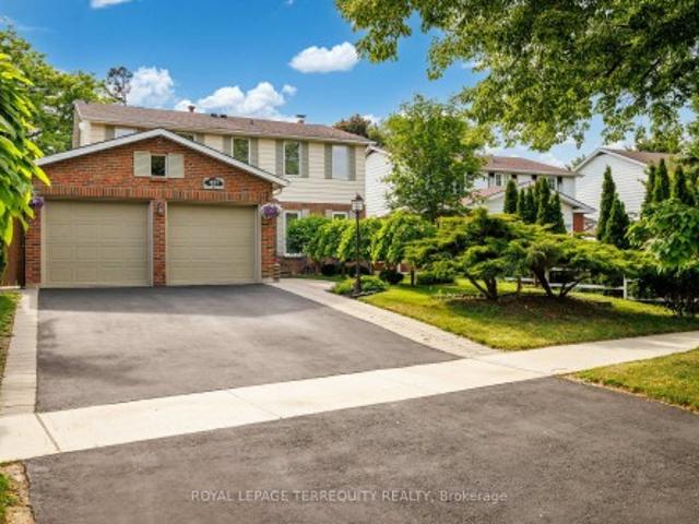 1853 Briarcrook Crescent, Mississauga, ON, L4X 1X3 house for sale | Listing ID W13547 | Royal LePage