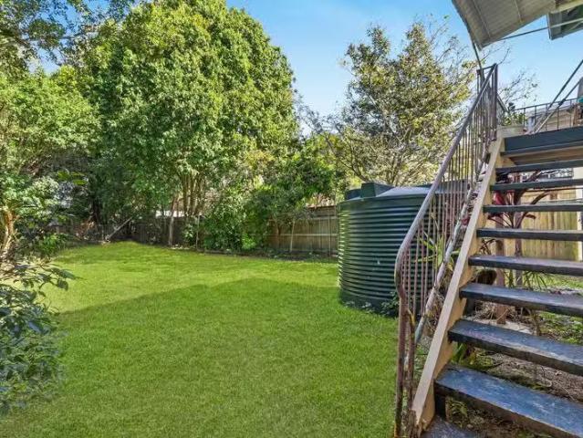185 Cornwall Street, GREENSLOPES, QLD 4120 House for Rent