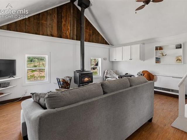 185 Canyon Drive