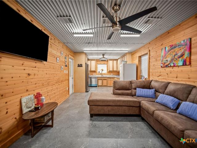 185 E Tiki Drive