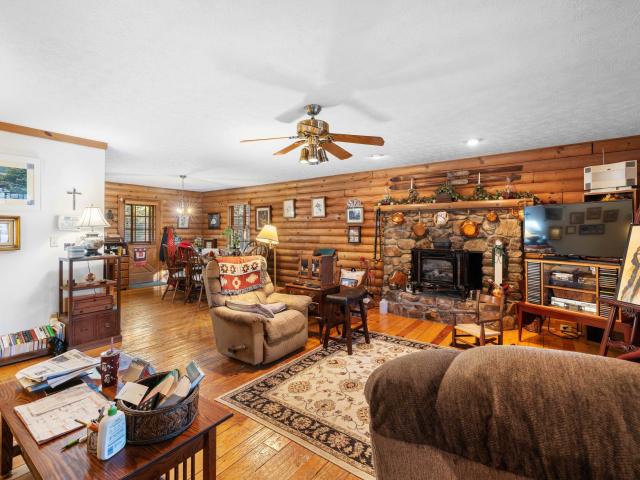 185 fort rd