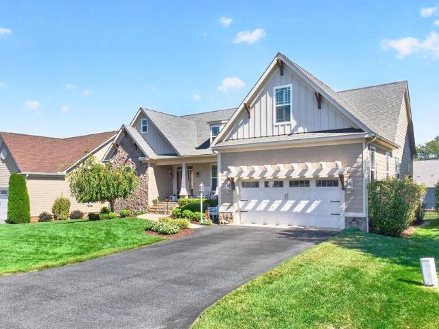 185 Highland Cir