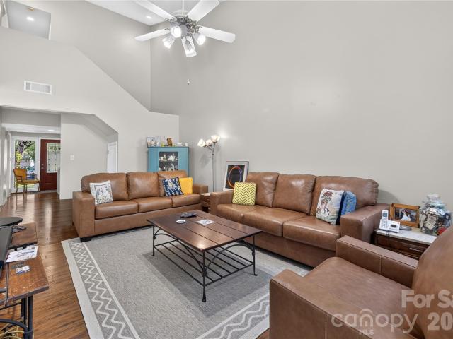 185 Riverview Terrace