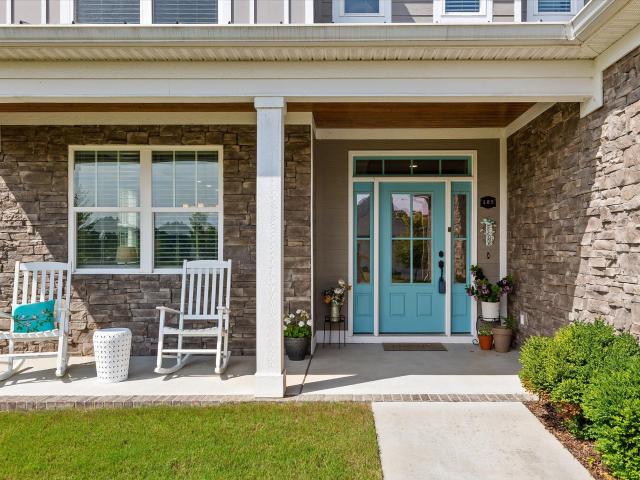 185 Ridge Crest Court SW