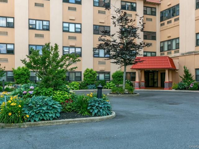185 W Park Ave, Unit 406, Long Beach, NY 11561 | MLS #983712