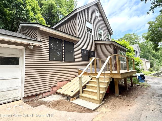 185 W Pierpont Street