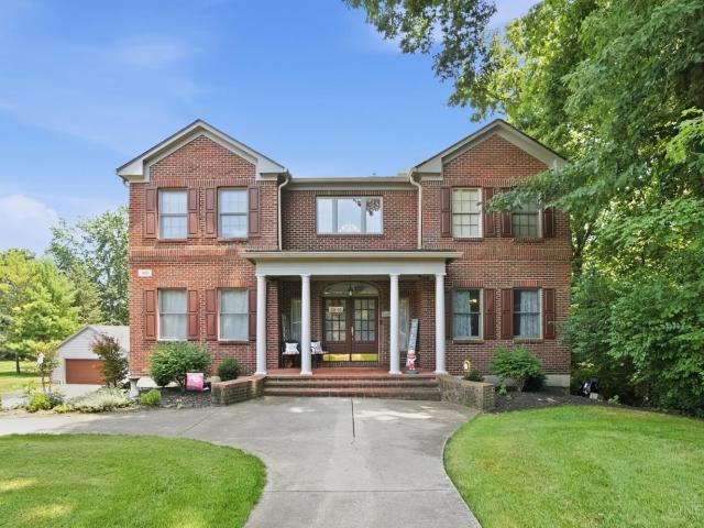185 Woods Edge Court