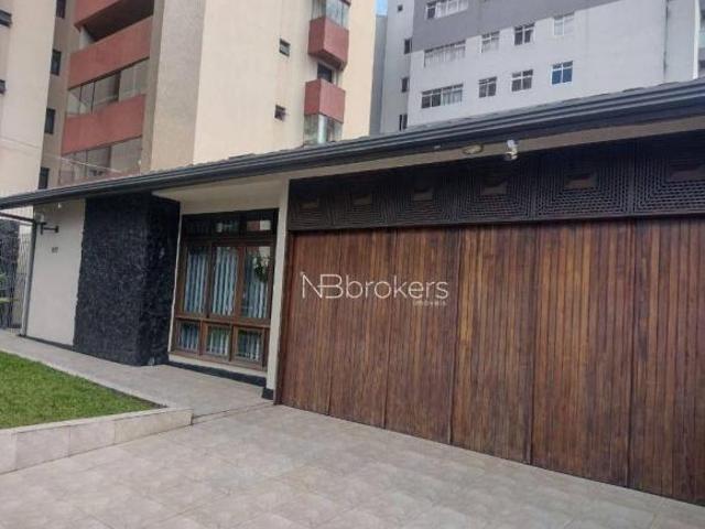 185m² PRIVATIVOS EM TERRENO DE 411m² COM AMPLA ÁREA INTERNA E EXTERNA!