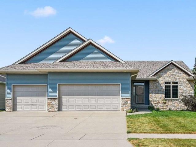 1865 Wood Duck Ct, North Liberty, IA 52317