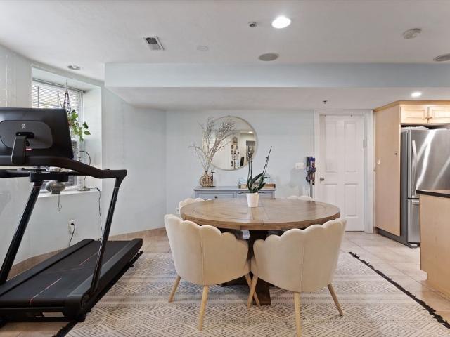 1867 Beacon St Unit 1B, Brookline, US, MA