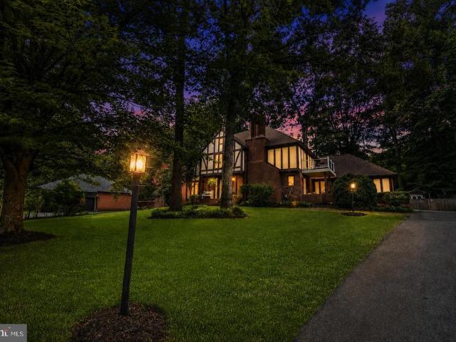 18604 Cabin Road