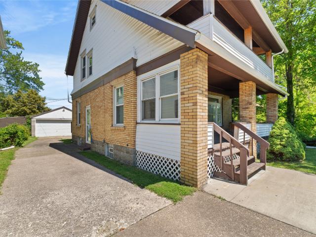 1860 E LAKE Road