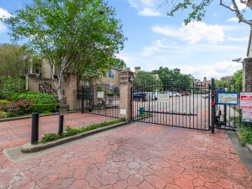 1860 White Oak Dr, Unit 355, Houston, TX 77009 | MLS #57402