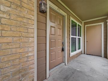 1860 White Oak Dr, Unit 311, Houston, TX 77009 | MLS #94107