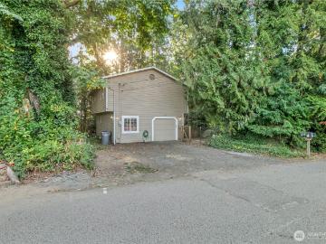 18610 5th Ave NE, Suquamish, WA 98392 | MLS #2429