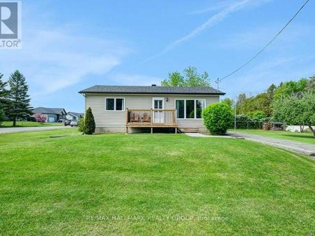 1862 Landry Road, Clarence Rockland, ON, K0A 1N0 house for sale | Listing ID X13217 | Royal LePage