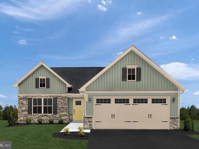 1863 Arianna Ct, Martinsburg, WV 25403