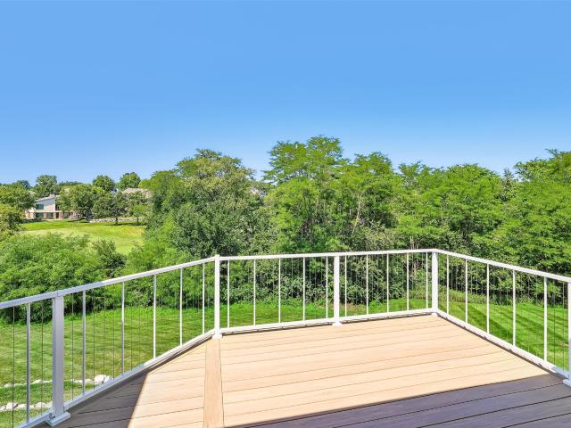 1863 Glen Oaks Drive