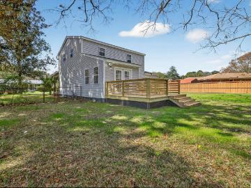 1863 Sandcroft Drive