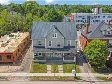 House for sale in Westmorland - Parking