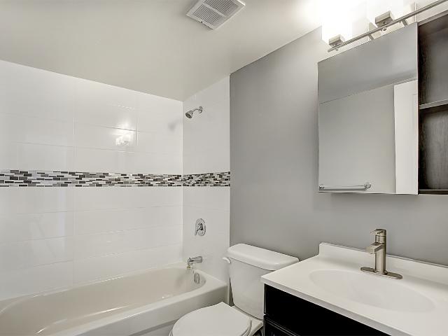 186 Church Street, East, Brampton, ON L6V 1H2 MetCap Living