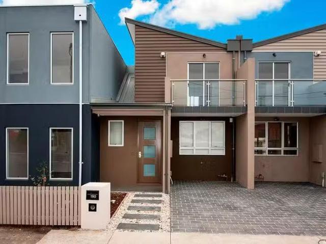 186 Charles Street, Seddon, VIC 3011