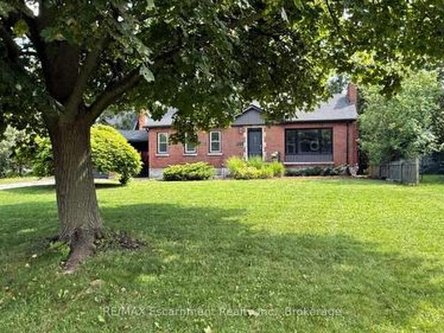 186 Glendale Avenue, St. Catharines Glendale/Glenridge, ON, L2T 2K5 house for sale | Listing ID X13657 | Royal LePage