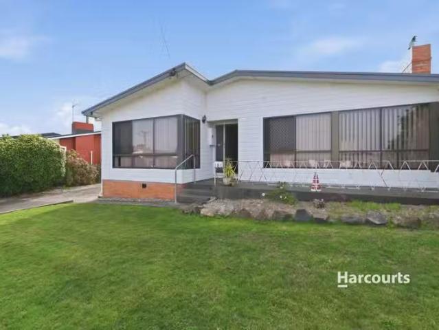 186 Oldaker Street, DEVONPORT, TAS 7310 House for Rent
