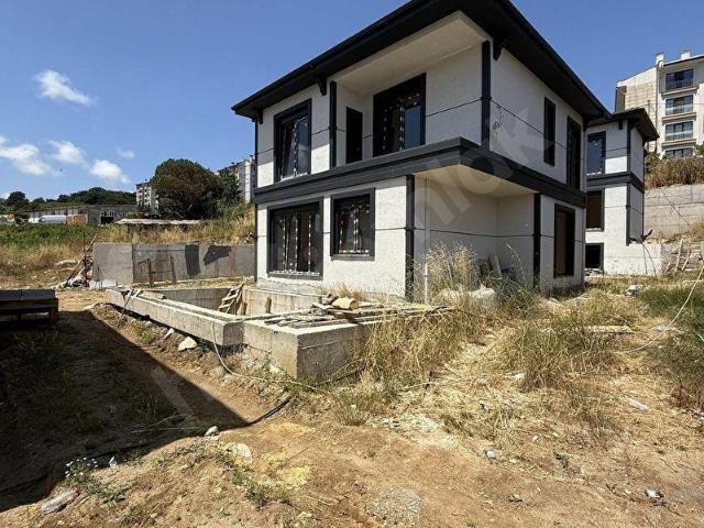 186 m2 MÜSTAKİL HAVUZLU SİTE İÇİ VİLLA 1.SINIF MALZEME