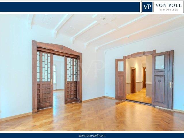 186 m² Prächtige Altbauwohnung mit Stuckdecken, Loggia und historischem Charme