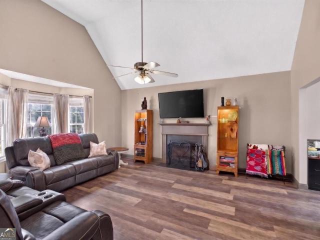 186 Majesty Drive