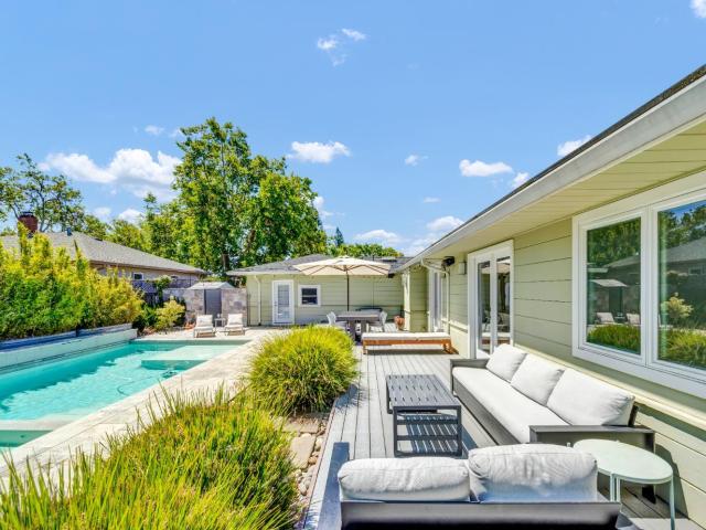 186 S Seymour St, Napa, CA 94559 | MLS #326008