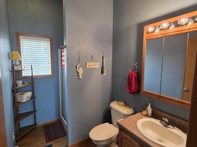186 Rugby Point Rd, Bottineau, ND 58318