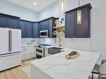 186 Walnut Street # 114
