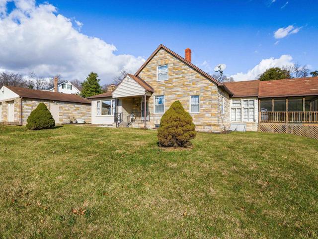 18753 Mt Pleasant Rd, Elkton, VA 22827 | MLS #671552