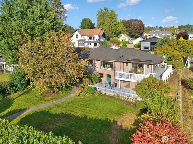 18750 Fjord Drive NE