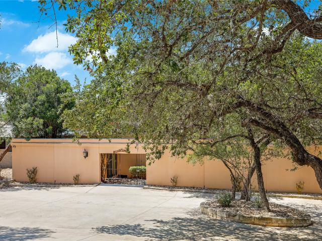 18703 Lakeland Dr, Point Venture, TX 78645 | MLS #8519