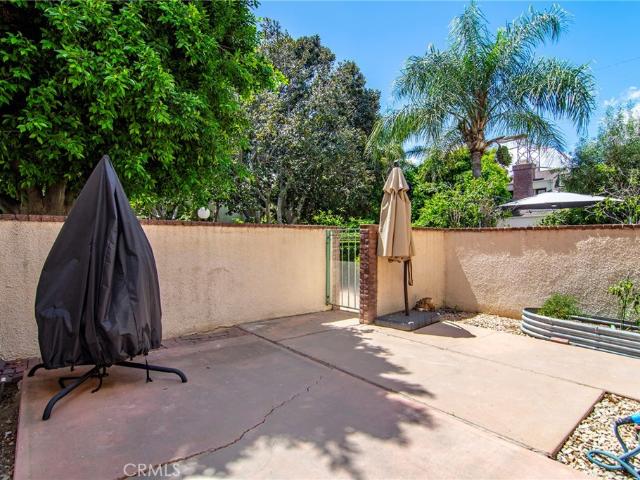 18739 Hatteras St, Unit 55, Tarzana, CA 91356 | MLS #SR26077