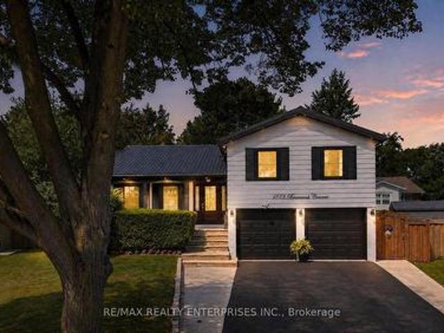 1873 Briarcrook Crescent, Mississauga, ON, L4Y 1X3 house for sale | Listing ID W13710 | Royal LePage