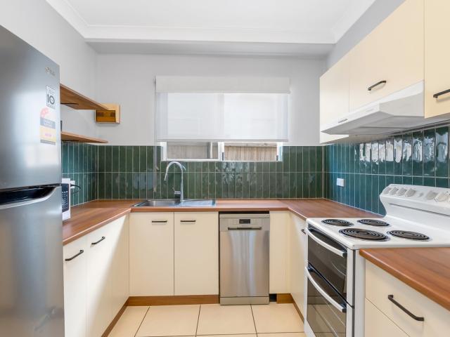 1/87 91 Earl StreetWestcourt QLD 4870, Australia
