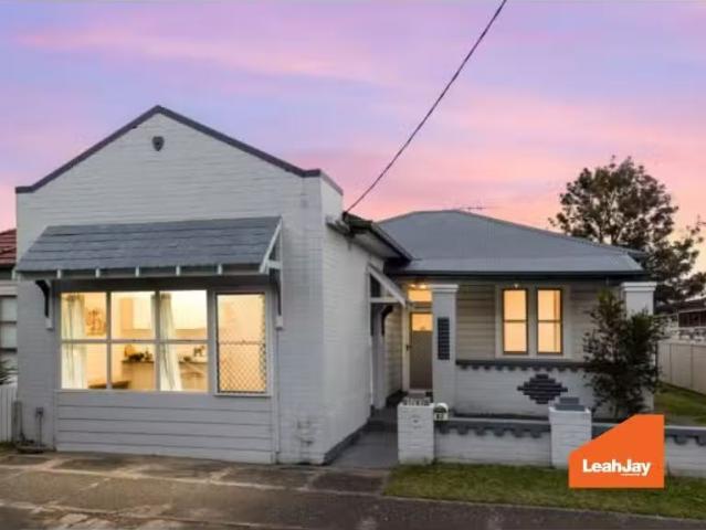 1/87 Clyde Street, Hamilton North House for rent Listed by Le.
