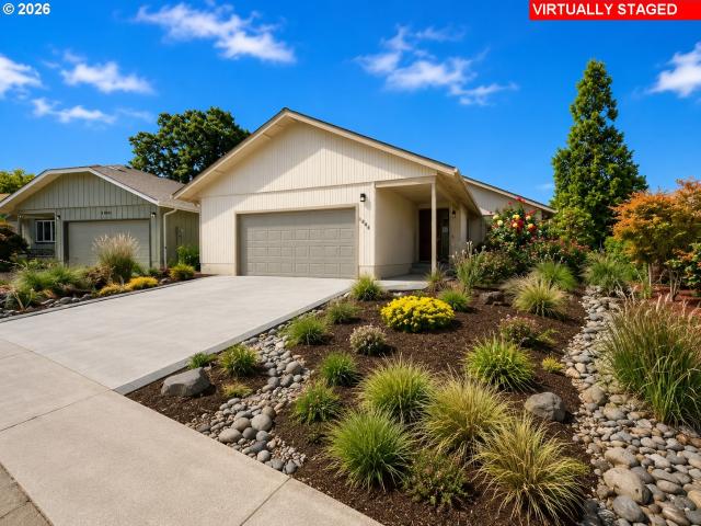 1886 woodstock cir