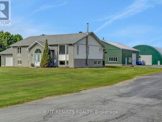 1887 Champlain Street, Clarence Rocklan, ON, K0A 1N0 house for sale | Listing ID X13724 | Royal LePage