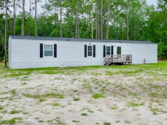 1889 N McDonald Rd, Waycross, GA 31503